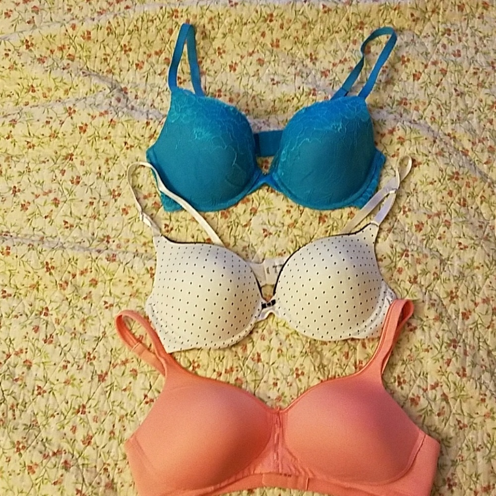 Lot of 3 Bras